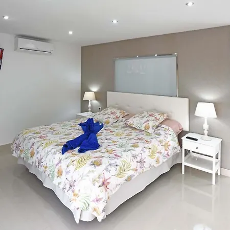 Morro Del Guincho 27 *